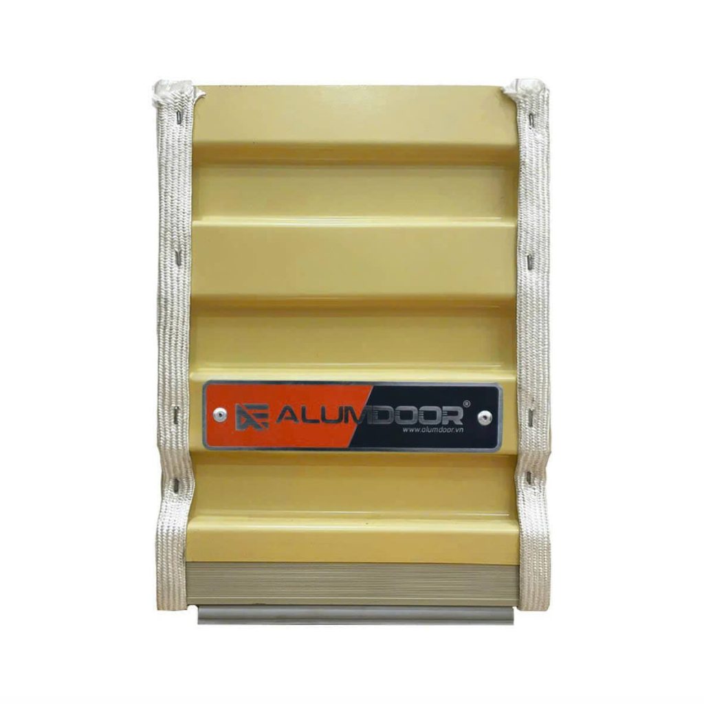 10+ Mẫu Cửa Cuốn Tấm Liền Đẹp, Gọn, Phù Hợp Nhà Phố Và Kho Xưởng 25 3. Mẫu Cửa Cuốn Tấm Liền Màu Vàng Kem