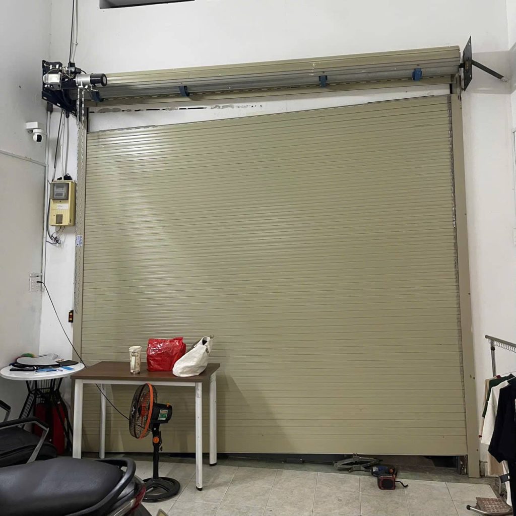 Sửa Cửa Cuốn Quận 8 24/7 – Có Thợ Tại Chánh Hưng, Phú Định, Bình Đông | Vua Cửa Cuốn 21 Sửa chữa cửa cuốn quận 8 . Phục vụ 24h