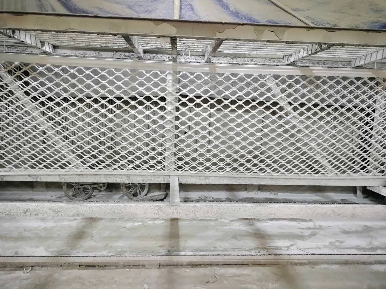 Nhận lắp đặt cửa cuốn lưới, mắc võng giá rẻ