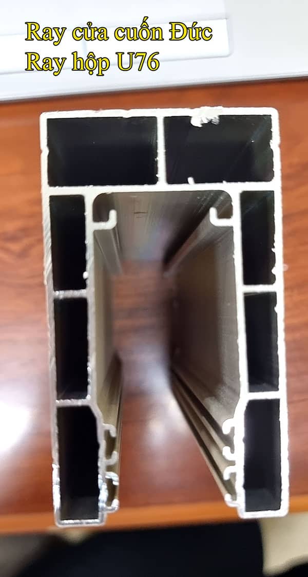 Mẫu ray cửa cuốn đức khe thoáng hợp kim nhôm 