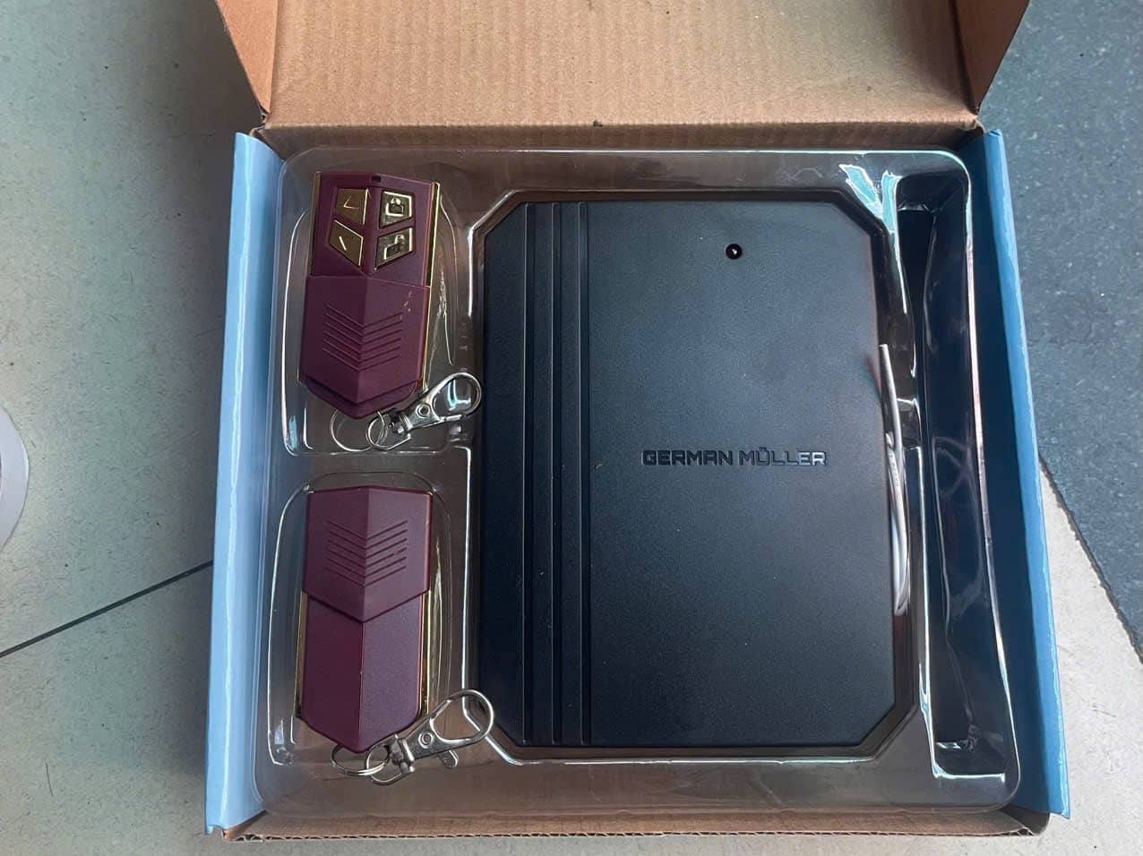 Báo Giá Bộ Điều Khiển Cửa Cuốn Qua Điện Thoại TPHCM ✅ Lắp Đặt Wifi/4G Chính Hãng 2026 17 Báo Giá Bộ Điều Khiển Cửa Cuốn Qua Điện Thoại Tại TPHCM | Vua Cửa Cuốn