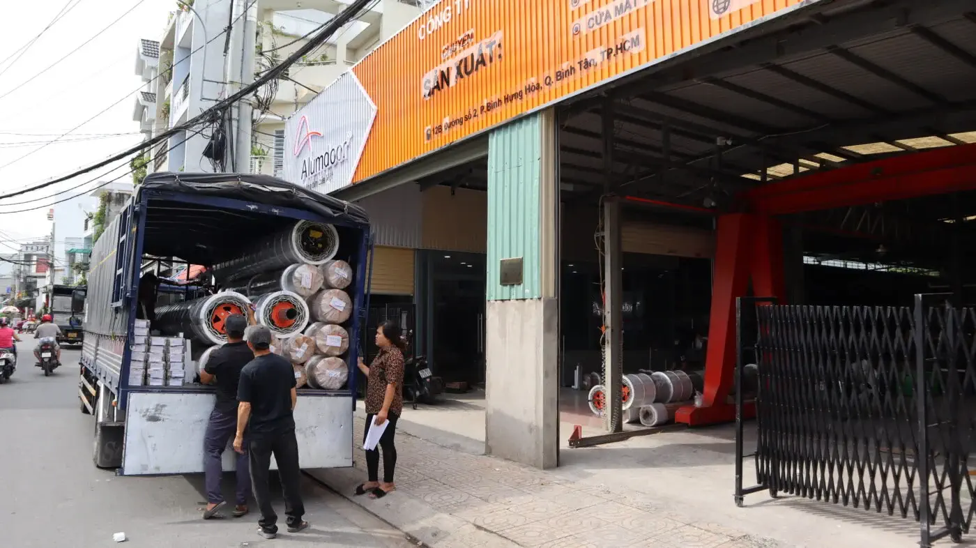 Vua Cửa Cuốn✅Đại Lý Phân Phối Lắp Đặt Báo Giá Cửa Cuốn Alumdoor Chính Hãng 2025 3 Báo giá cửa cuốn Alumdoor chính hãng mới nhất 2025 từ Vua Cửa Cuốn