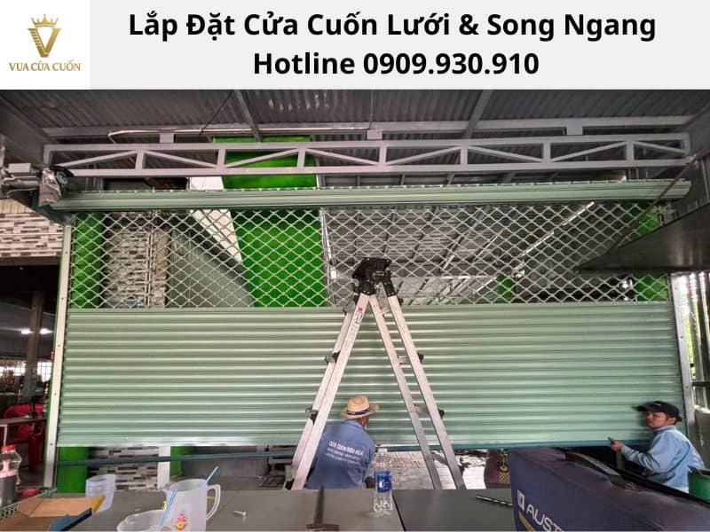 Báo Giá Cửa Cuốn Lưới Mắc Võng, Song Ngang 2026 – Chi Tiết Từ 800.000đ/m² 16 Báo Giá Lắp Đặt Cửa Cuốn Lưới 2026 – Vua Cửa Cuốn Tư Vấn Theo Công Trình