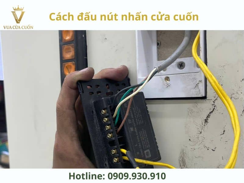 Cách Đấu Nút Nhấn Cửa Cuốn Đơn Giản – Giải Pháp Tiện Lợi Mà Không Cần Gọi Thợ✅ 1 Hướng dẫn cách đấu nút nhấn cửa cuốn đơn giản mà không cần thợ