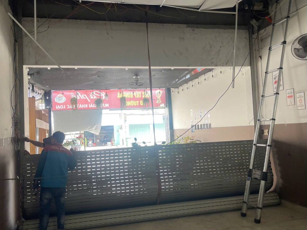 Sửa Cửa Cuốn Phường Bàn Cờ Hỗ Trợ 24/7 – Thợ Giỏi, Khắc Phục Mọi Lỗi 22 Sửa Cửa Cuốn Phường Bàn Cờ Uy Tín, Giá Tốt