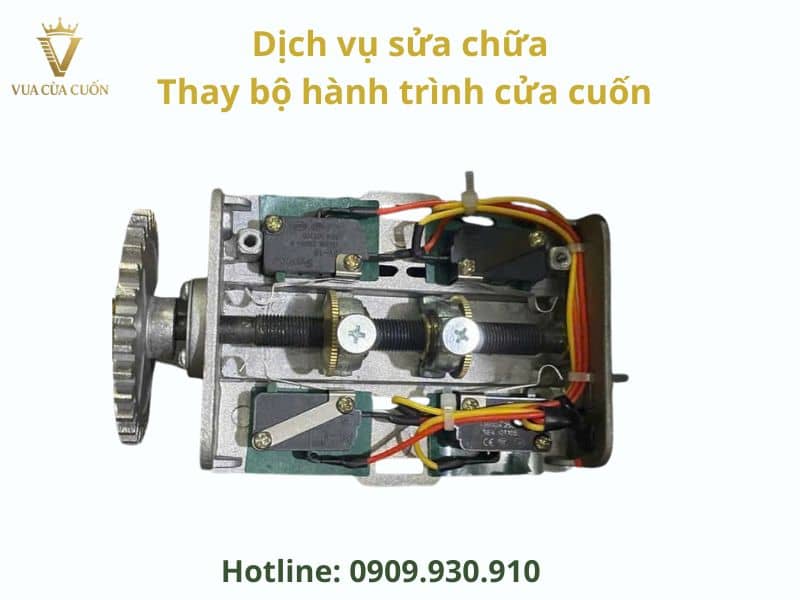 Dịch vụ thay bộ hành trình cửa cuốn chính hãng giá rẻ gọi ngay Vua Cửa Cuốn