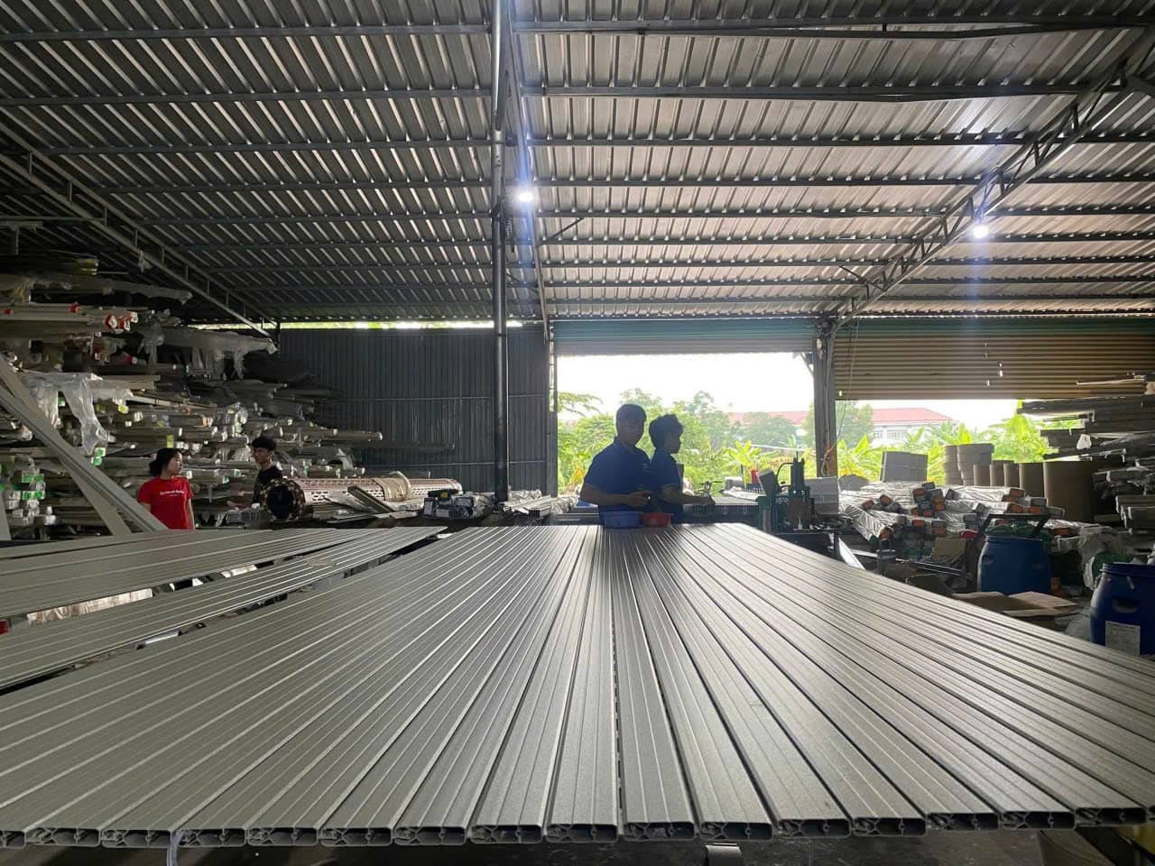 10+Mẫu Cửa Cuốn Khe Thoáng Đẹp, Hiện Đại✅Sang Trọng Nhất 2026 19 10 mẫu cửa cuốn khe thoáng đẹp 2025 | Vua Cửa Cuốn