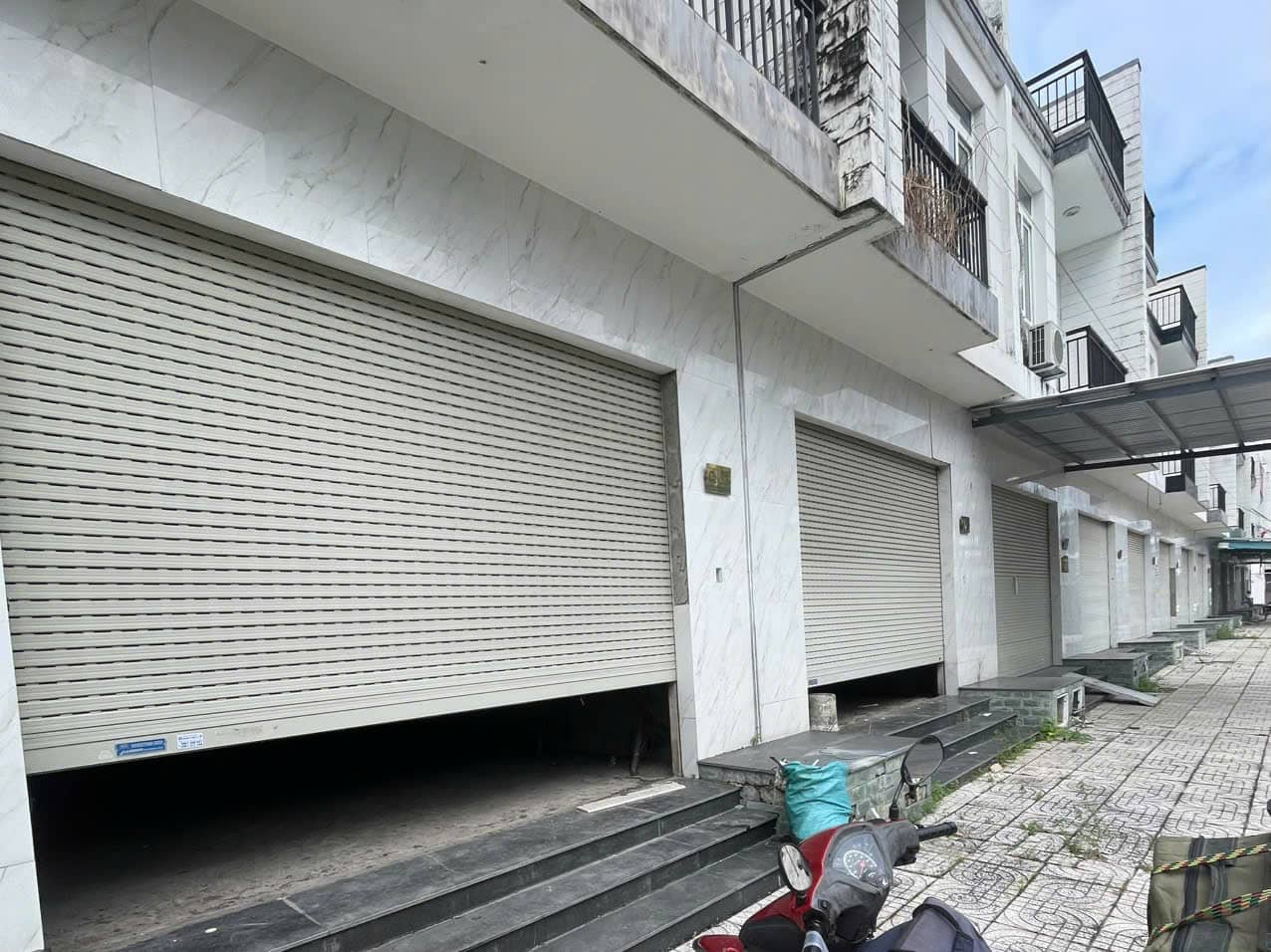 Dịch Vụ Sửa Cửa Cuốn Bình Dương Uy Tín ✅ Có Mặt Sau 15P ✨ Giảm 20% Hôm Nay 19 Sửa Cửa Cuốn Bình Dương: Thủ Dầu Một, Thuận An, Dĩ An Giá Rẻ