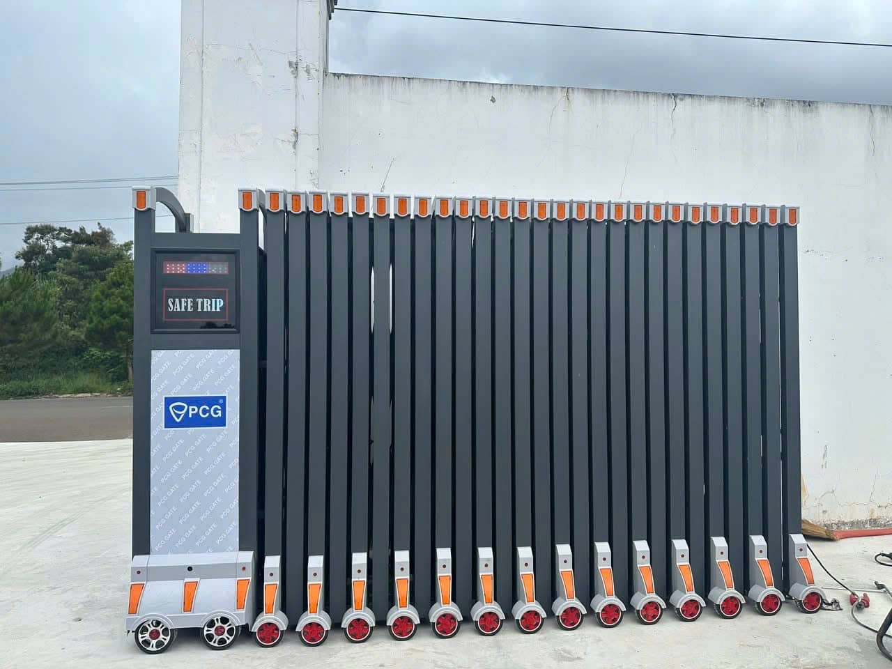 Dịch Vụ Sửa Chữa Cửa Xếp Tại TPHCM Giá Rẻ, Uy Tín: Thợ Đến Ngay 15 Phút✅ 25 Dịch Vụ Sửa Cửa Xếp TPHCM Uy Tín: Linh Kiện Chính Hãng - Bảo Hành 2 Năm