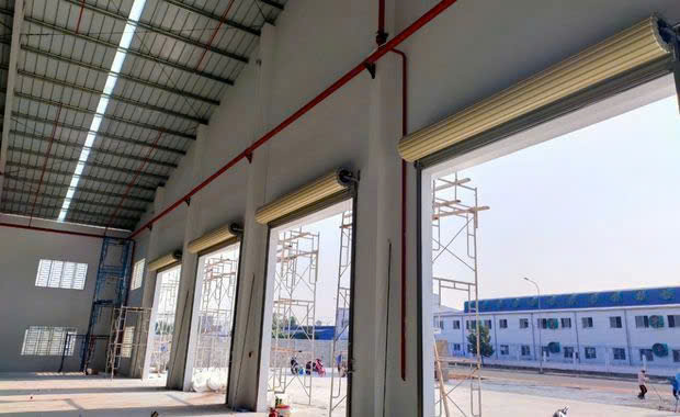 Báo Giá Cửa Cuốn Kéo Tay 2026 – Đài Loan & Tấm Liền Úc Tại TPHCM, Hà Nội 21 Báo Giá Cửa Cuốn Kéo Tay 2026 – Giá Theo M², Lắp Đặt Trọn Gói
