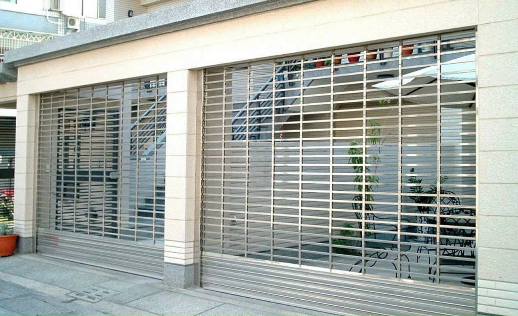Báo Giá Cửa Cuốn 2026: Mẫu Mới, Giá Minh Bạch Tại TPHCM & Hà Nội | Vua Cửa Cuốn 21 Cửa Cuốn Bao Nhiêu Tiền? Bảng Giá Trọn Gói 2026