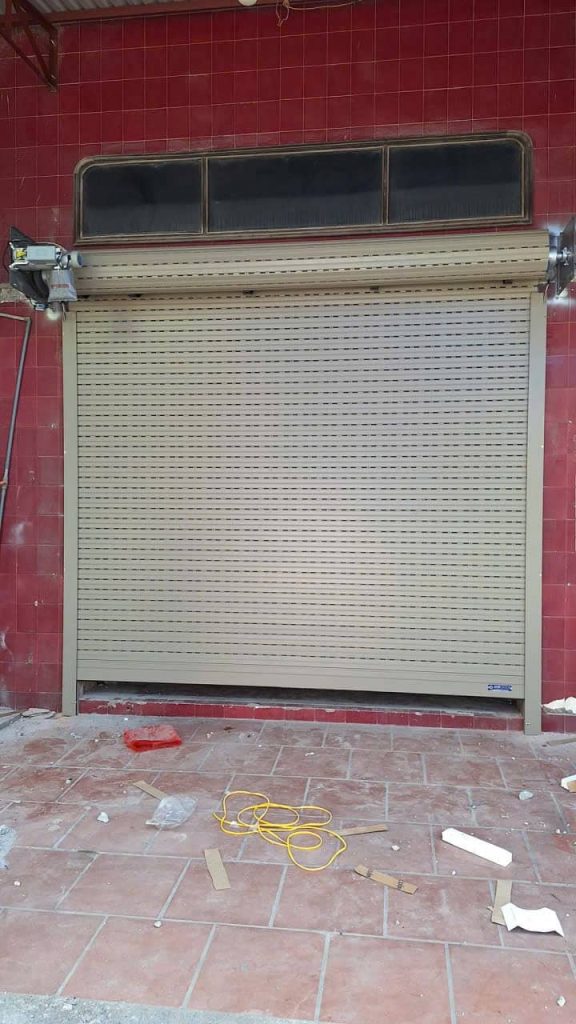Bảng Giá Motor Cửa Cuốn YH Đài Loan 2026 – Lắp Đặt, Bảo Hành Tại TPHCM & Hà Nội 17 Lắp Đặt Motor Cửa Cuốn YH Đài Loan Liên Doanh - Gọi 0909 930 910