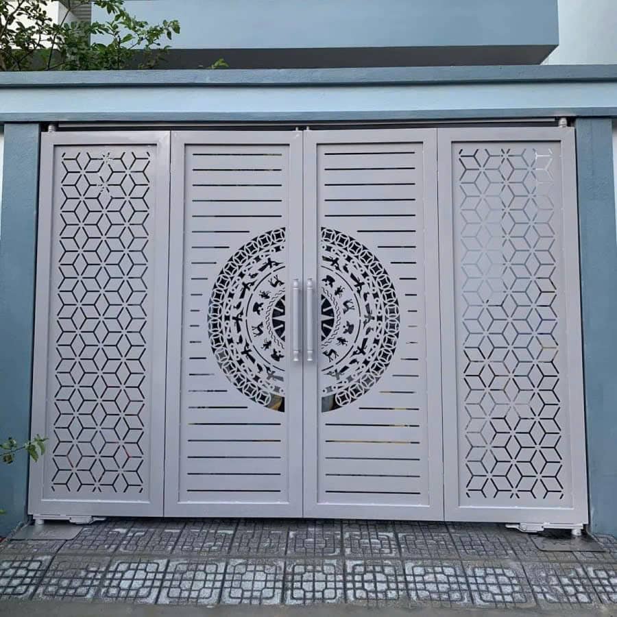 Khám Phá 30+ Mẫu Cửa Cổng Sắt 4 Cánh Đẹp Đơn Giản Cho Công Trình Hiện Đại✨ 11 Khám Phá 30+ Mẫu Cửa Cổng Sắt 4 Cánh Đẹp Đơn Giản & Hiện Đại 2026