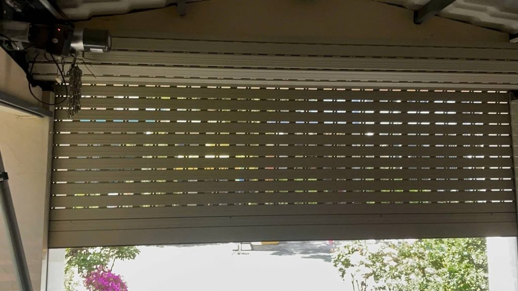 Sửa Cửa Cuốn Phường Nhiêu Lộc 24/24 – Thợ Đến Nhanh 15 Phút 12 Thợ Sửa Cửa Cuốn Phường Nhiêu Lộc Có Mặt 15 Phút