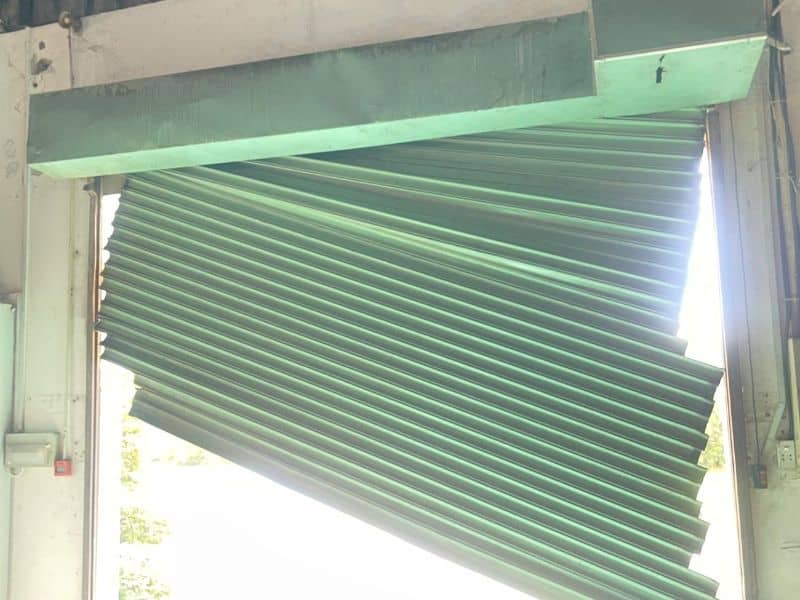 Sửa Cửa Cuốn Phường Hiệp Bình – Hỗ Trợ Tận Nơi, Kiểm Tra Đúng Lỗi 14 Sửa Cửa Cuốn Phường Hiệp Bình 24/7 – Thợ Đến Nhanh, Báo Giá Trước