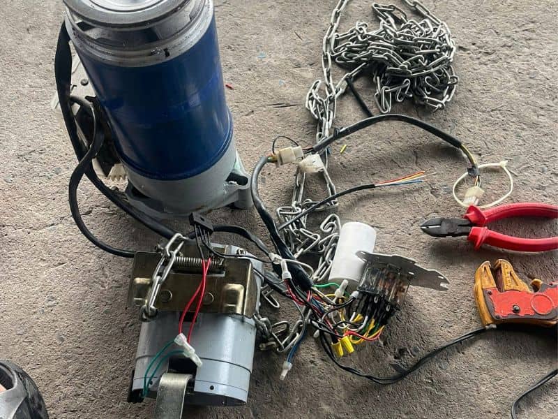 Sửa Motor Cửa Cuốn Tại TPHCM Và Hà Nội 24/7 – Nhanh, Rõ Giá, Có Bảo Hành 19 Sửa Motor Cửa Cuốn Hỏng Phanh, Không Nhận Remote – Hỗ Trợ TPHCM Và Hà Nội