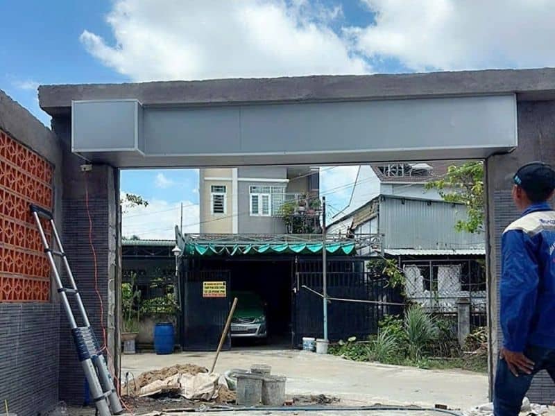Hoàn Thiện Công Trình Lắp Đặt Cửa Cuốn Khe Thoáng Tại Gò Vấp, TPHCM 16 Công trình cửa cuốn khe thoáng Austdoor A61 được Vua Cửa Cuốn hoàn thiện tại 567 Quang Trung, Phường Thông Tây Hội, TPHCM.