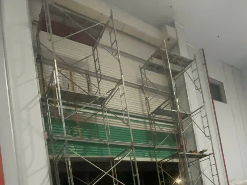 Sửa Cửa Cuốn Phường Tương Mai – Thợ Kỹ Thuật Hỗ Trợ Tận Nhà 24H 14 Sửa Cửa Cuốn Phường Tương Mai – Sửa Đúng Hạng Mục, Bảo Hành Rõ Ràng | Vua Cửa Cuốn